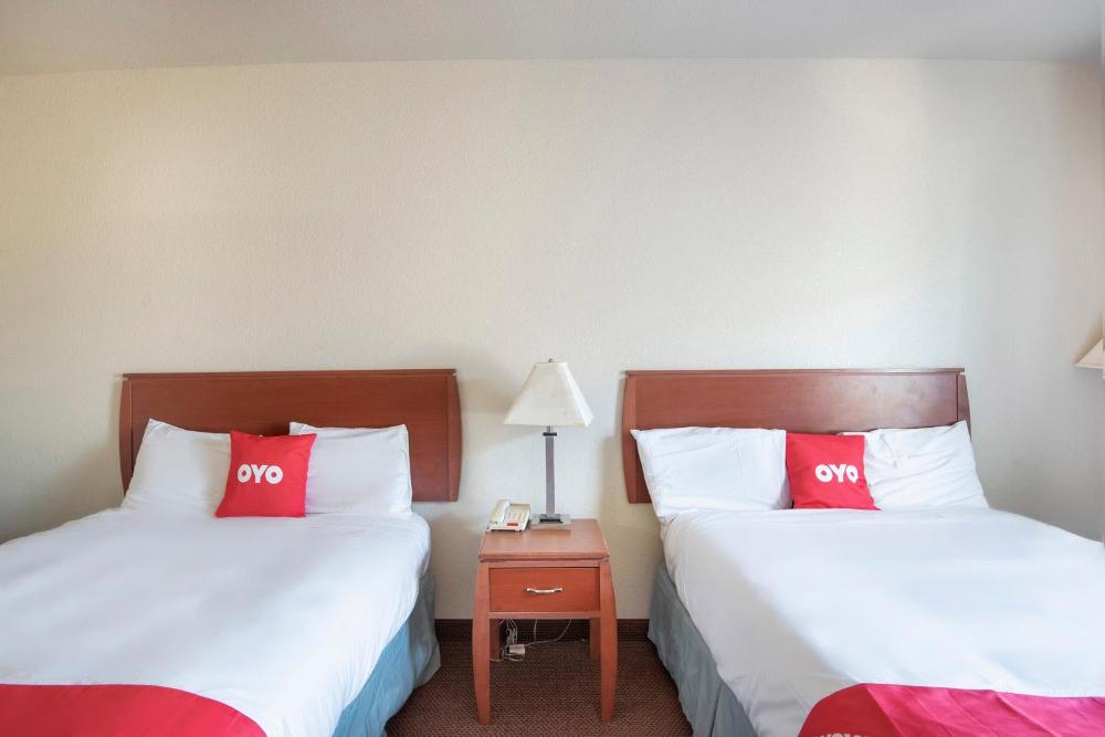 Queen Room with Two Queen Beds interior